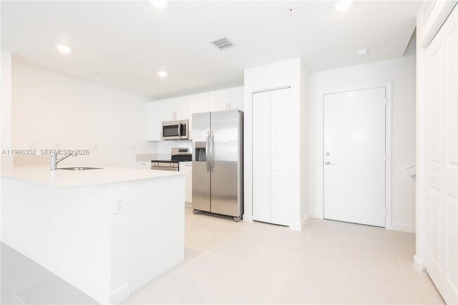 Foto del edificio - 12476 SW 248th St