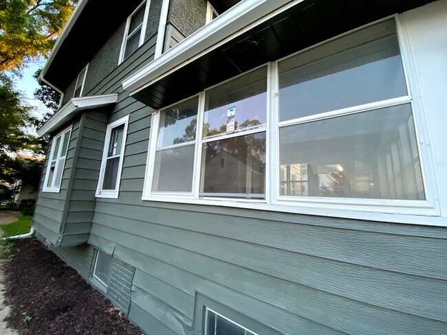 Foto del edificio - Completed Updated 4 bedroom home