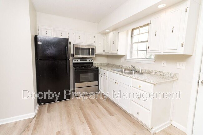 Building Photo - 4690 Plaza Hills Ln