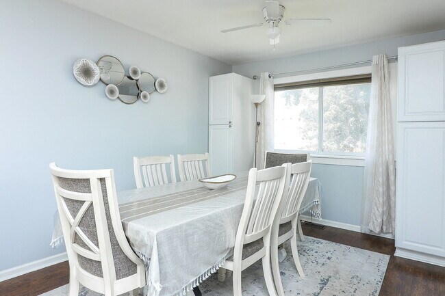 Foto del edificio - 812 W Appletree Ln