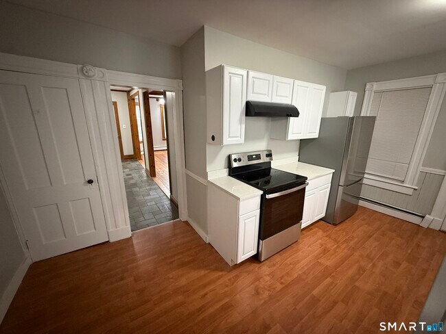 Building Photo - 113 Trowbridge Pl