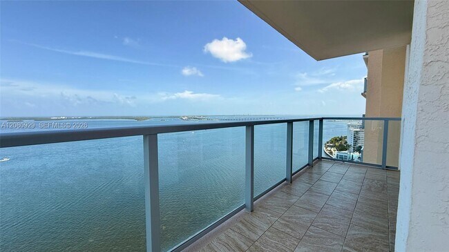Building Photo - 1155 Brickell Bay Dr