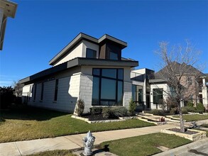 Building Photo - 1321 Black Walnut Ln