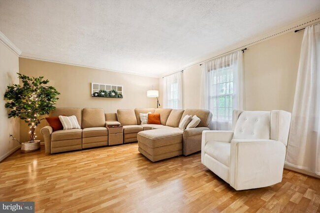 Foto del edificio - 11828 Dinwiddie Dr
