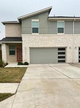 Building Photo - 1032 Winnsboro Lp