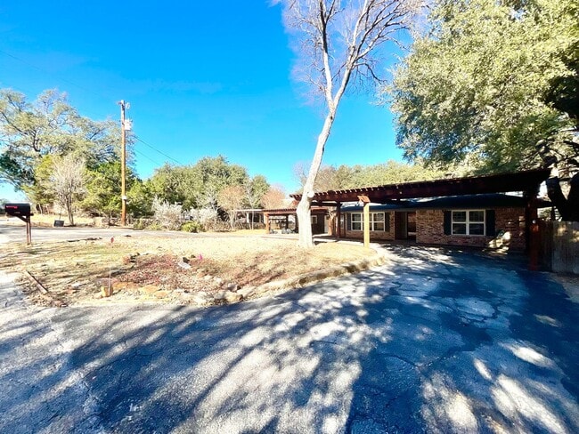 Building Photo - 5303 Shady Oak Cir