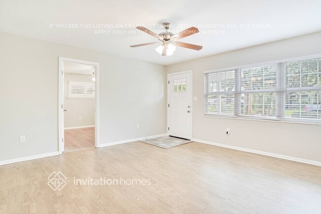 Building Photo - 6461 Yellowstone St
