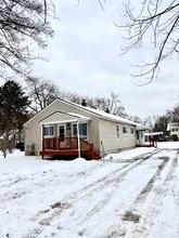 Building Photo - 18288 Deering St
