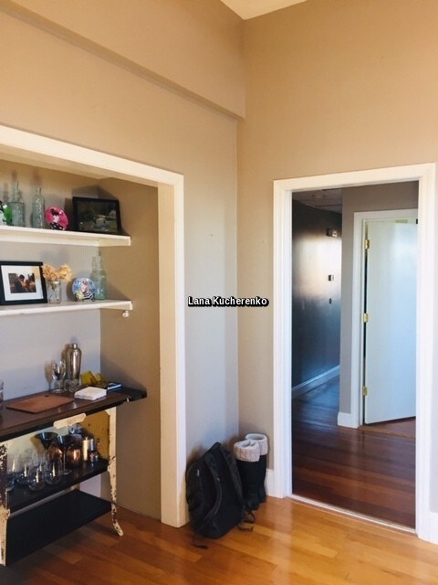 Foto del edificio - 352 Broadway