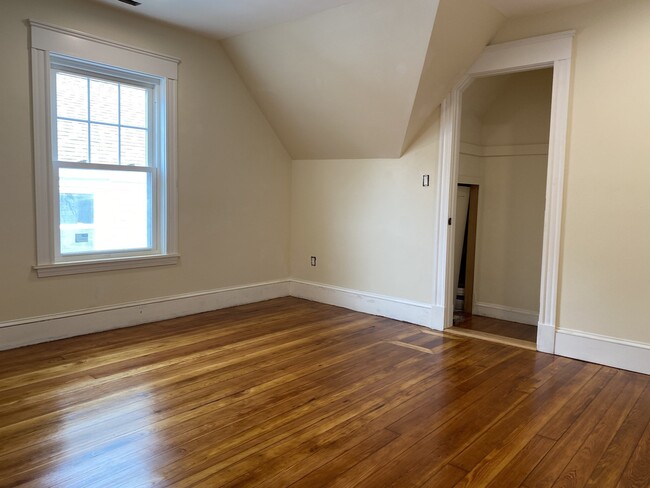 Building Photo - 18 Colberg Ave