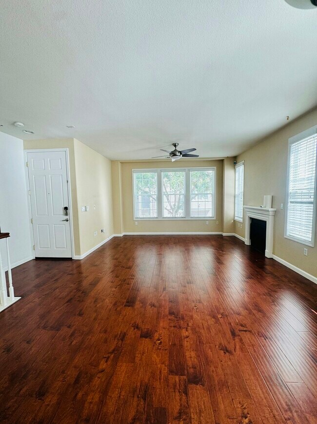 Building Photo - 3613 Whitworth Dr