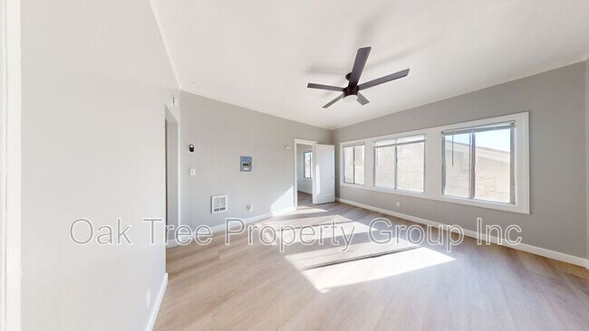 Building Photo - 1521 3rd Ave