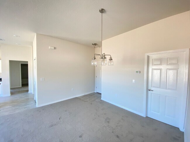 Foto del edificio - Desirable Marion Oaks Neighborhood 4/2/2 *WON'T LAST*