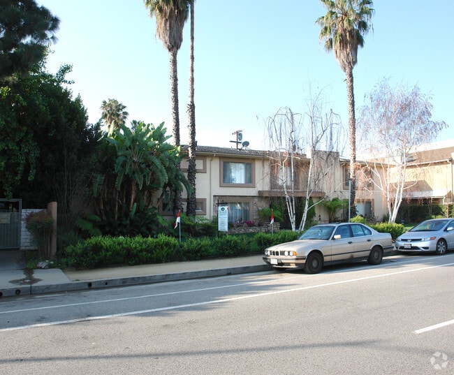 Building Photo - Chandler Apartments