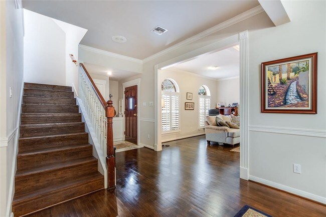 Building Photo - 6003 Valley Forge Dr