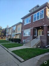 Building Photo - 6152 S Kolin Ave