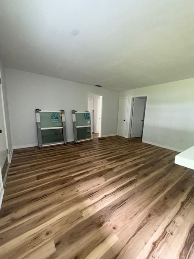 Foto del edificio - 1016 Alba Dr