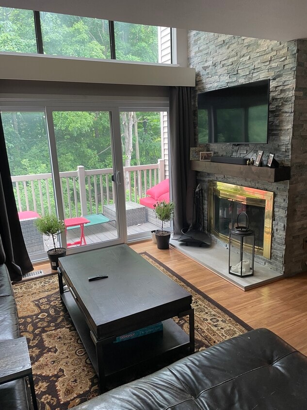 3631 E Meadows Ct, Okemos, MI 48864 Townhome Rentals in Okemos MI