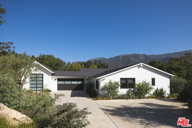 Foto del edificio - 3155 Eucalyptus Hill Rd