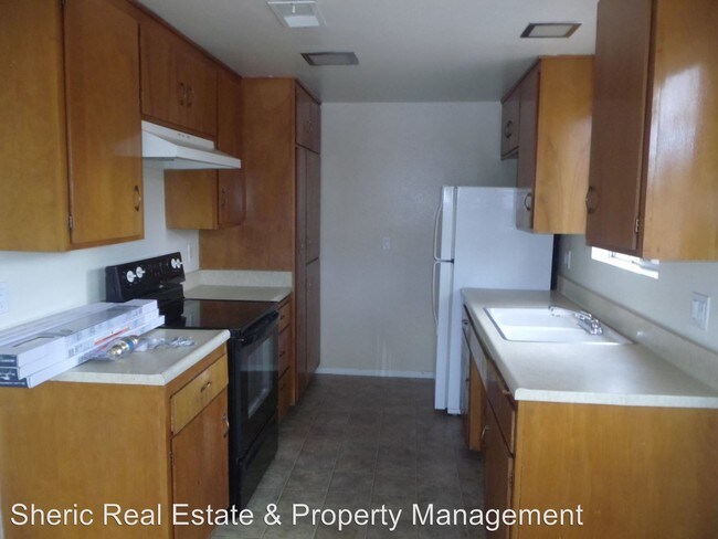 Building Photo - 55130 Airlane Dr