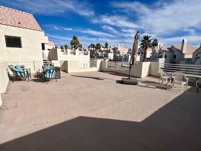 Foto del edificio - 420 Acoma Blvd S