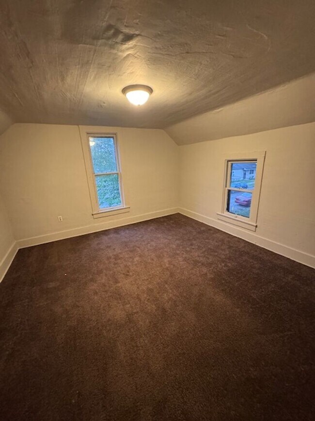 Foto del edificio - 2510 Birchwood Ave