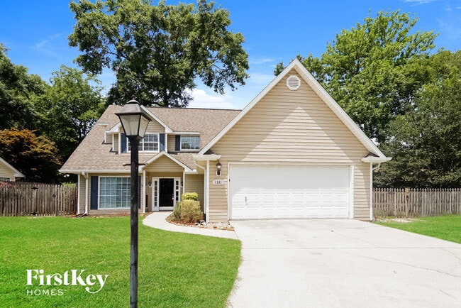 Building Photo - 1541 Timber Dr