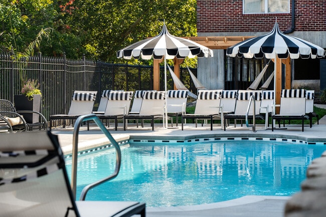 Outdoor Pool - The Moxie on Union Hill