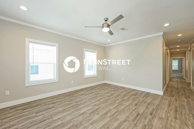 Foto del edificio - 4 Bedroom Pet-Friendly Home in San Antonio...