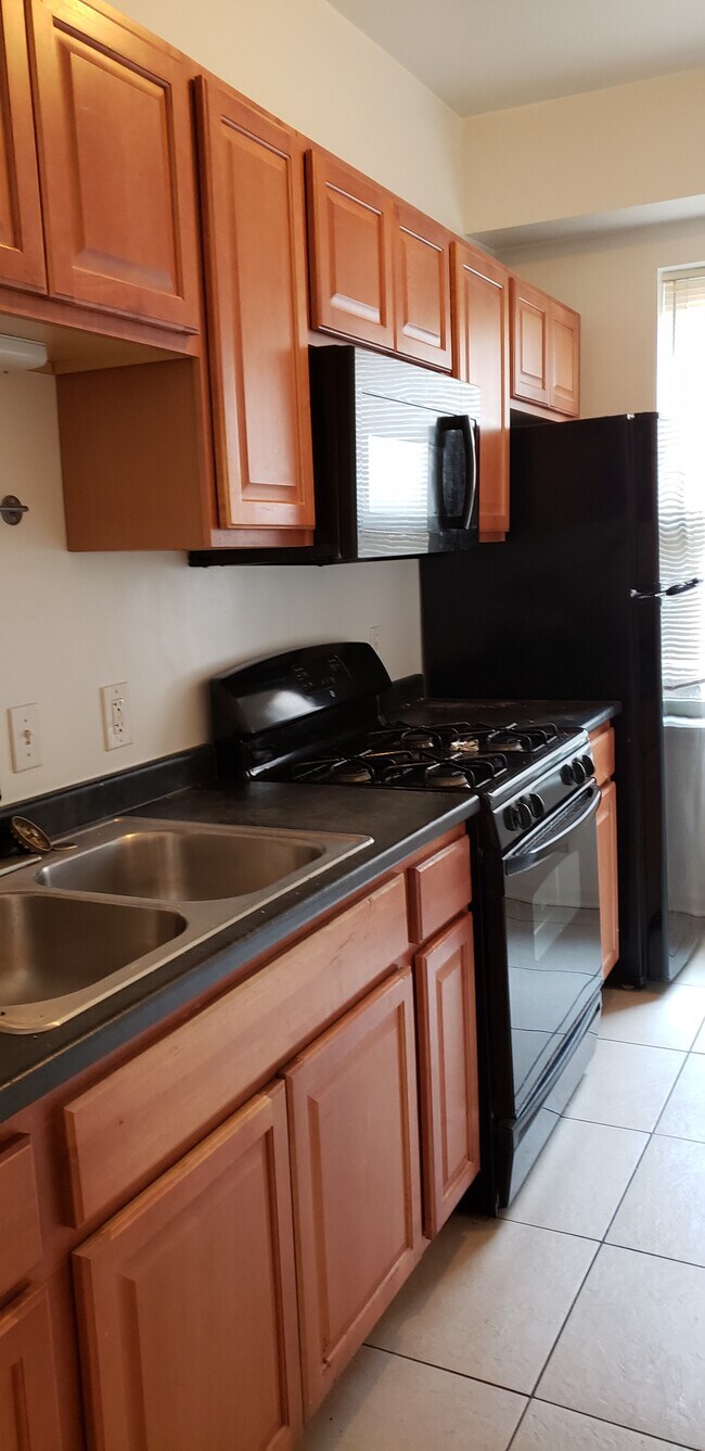 Foto del edificio - 3400 W Cortland St