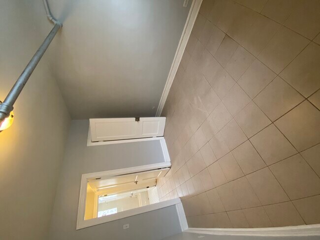 Foto del edificio - 3738 W Berteau Ave