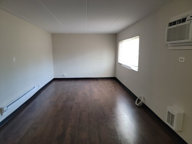 Foto del edificio - 7432 Washington St