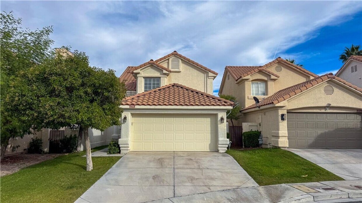 Primary Photo - 3-Bed, 2.5-Bath Summerlin Home with Modern...