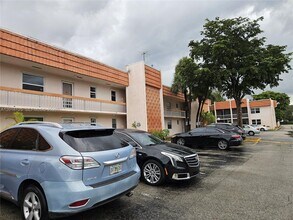 Building Photo - 7610 Stirling Rd