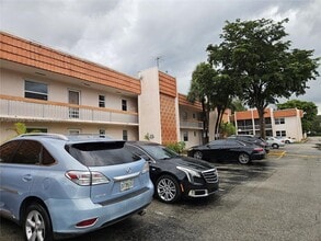 Building Photo - 7610 Stirling Rd