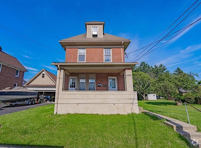 Building Photo - 725 Northampton St