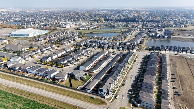 Building Photo - 6641-6646 46 Ave