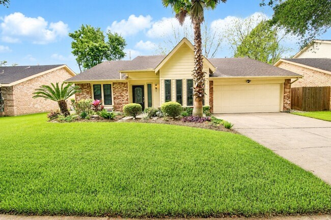 Foto del edificio - 3206 Pecan Point Dr