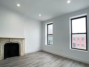 Building Photo - 231A Madison St