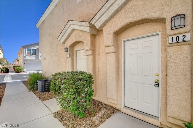 Building Photo - 9327 Ruby Arrow Ct