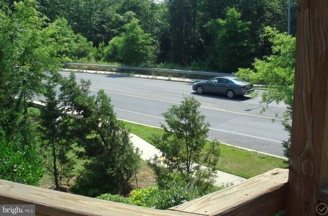 Building Photo - 2400 Hamden Ct