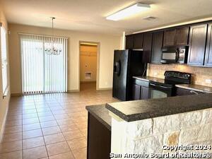 Building Photo - 777 Great Oaks Dr