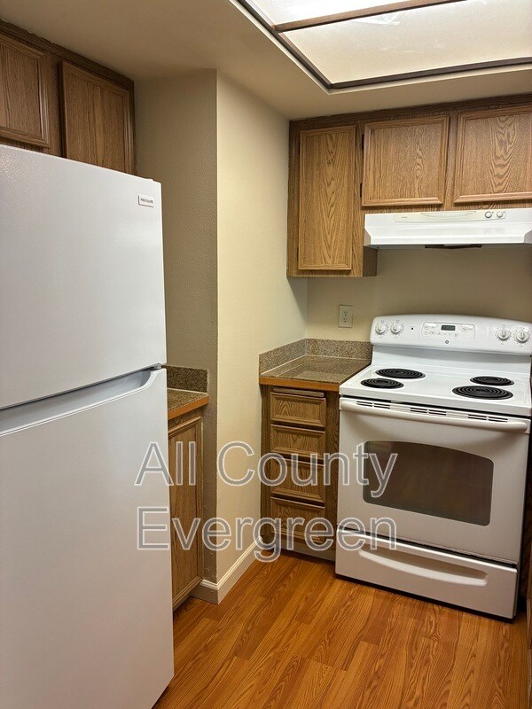 Foto del edificio - 987 26th Pl NE