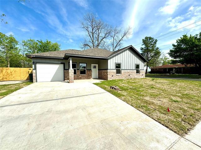 Foto principal - 3415 Henderson St