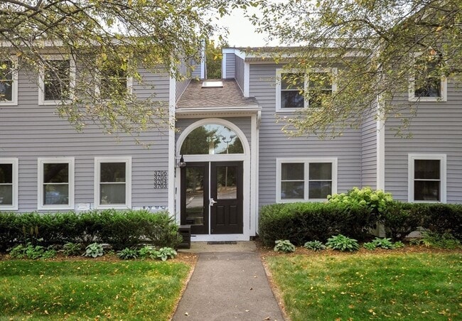 Foto del edificio - 3705 Tuckers Ln