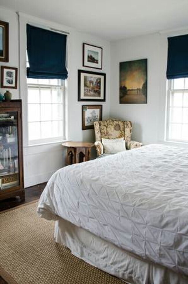 One of the bedrooms - 219 E Bellefonte Ave