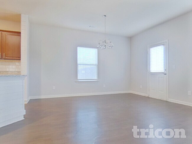 Foto del edificio - 116 Cypress Point