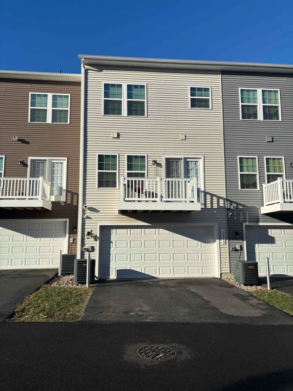Photo - 16340 Fife Wy Townhome