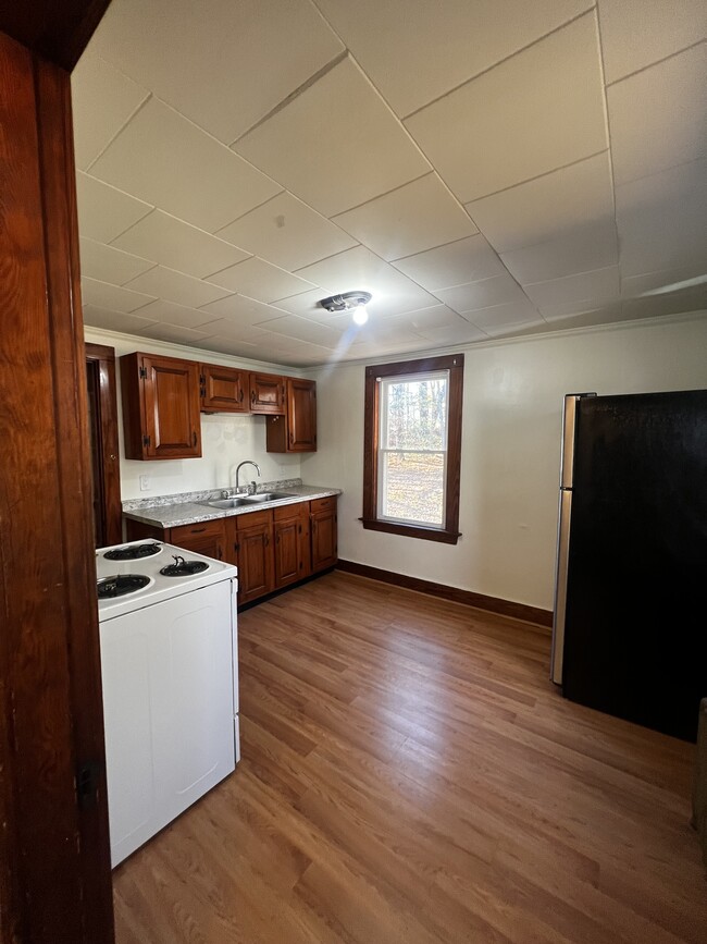 Kitchen (first floor of unit) - 608 Middle St