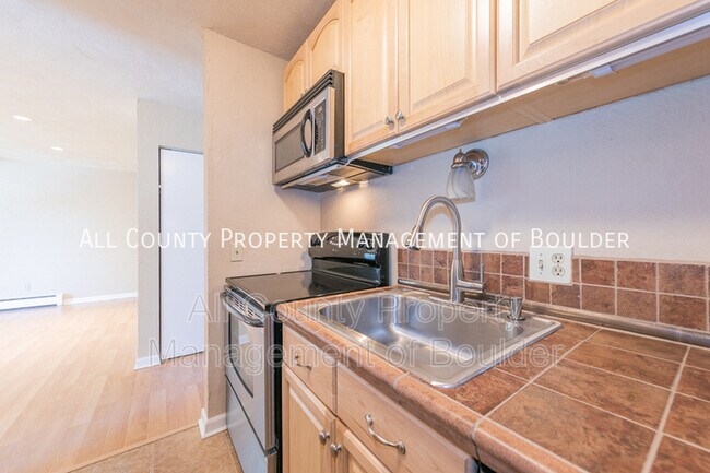 Foto del edificio - 3030 Oneal Pkwy